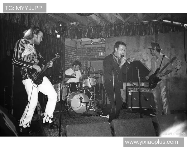 爵士乐的魅力与演变：从传统到现代的音乐之旅与文化影响